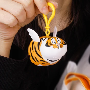 Mielas Flying Tiger Su Sparnais Keychain Pakabukas Elastinga Ruožas Anime Simbolių Modelis Kawaii Vaikų Žaislas Naujųjų Metų Dovana