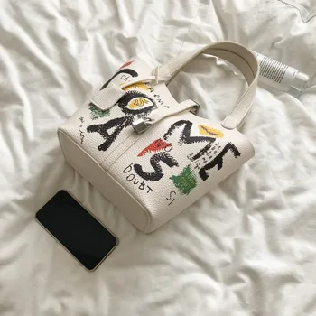 krepšiai Moterims 2022 naujas didelis krepšys animacinių filmų vaizdo maišas pu odos laukinių krepšys pečių maišą moterų rankinės Nuotrauka 2